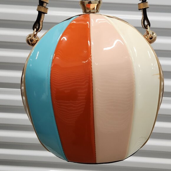 Women's handbag - Picture 2 of 3